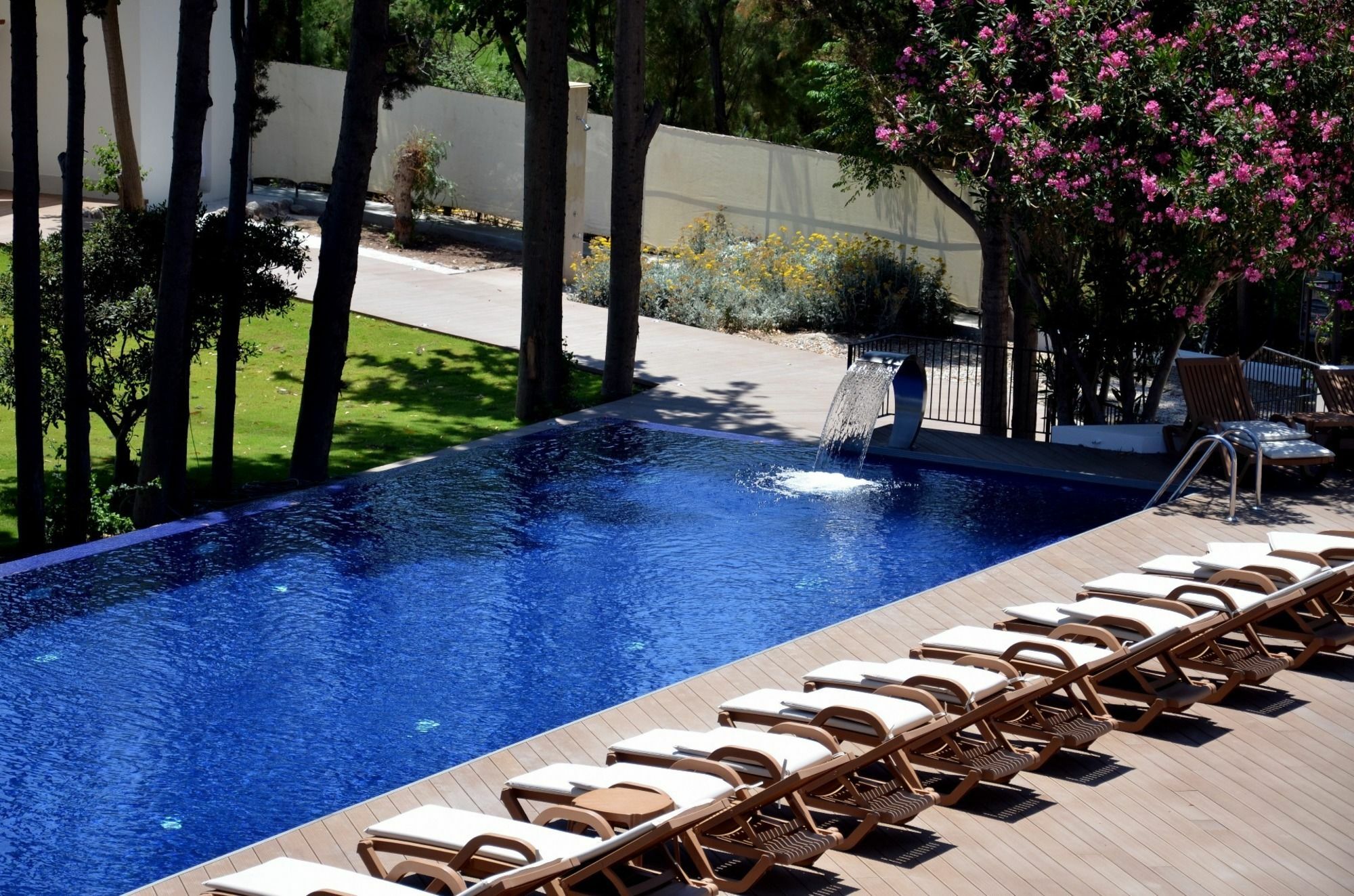 Liv Hotel By Bellazure Akyarlar Exterior foto